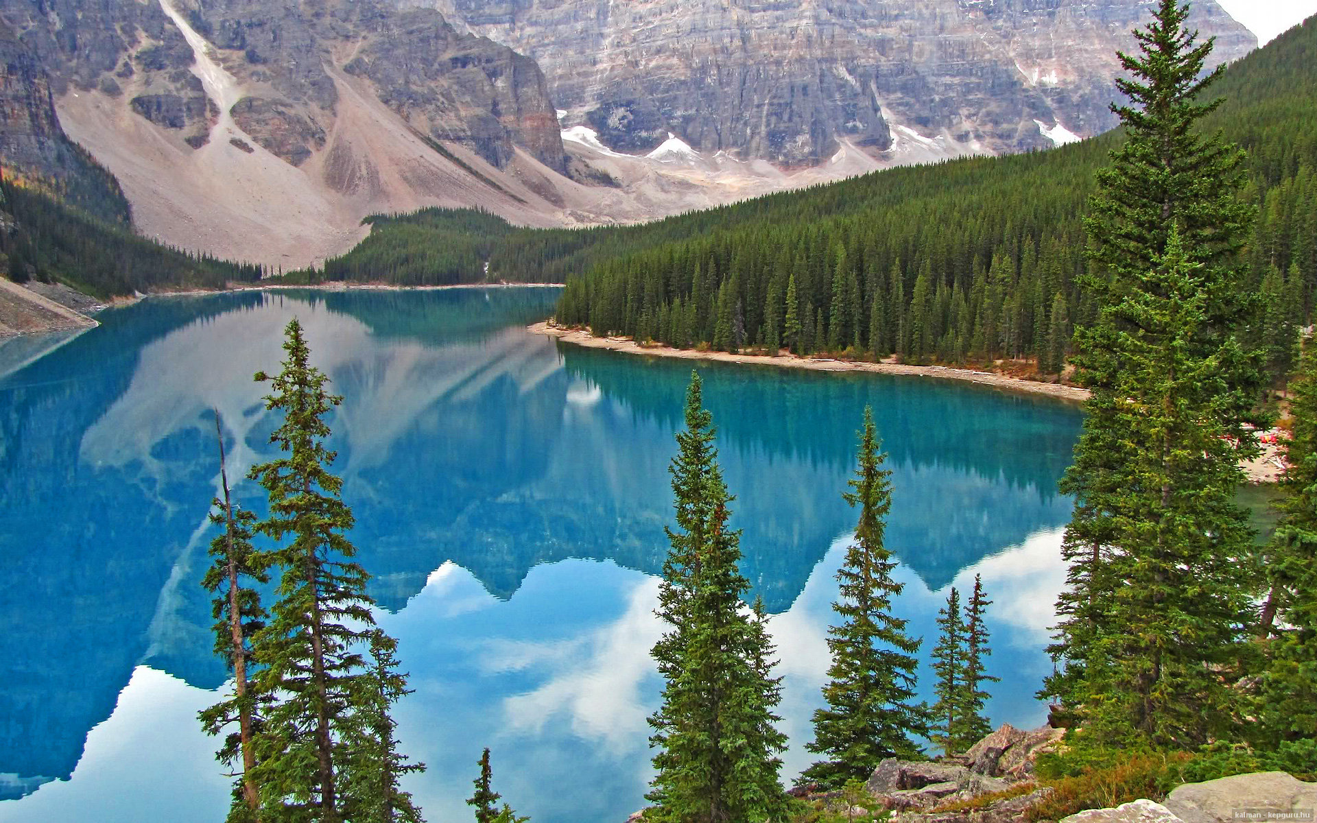 “六人制袋棍球：成都七中东部赛场成为全球关注的焦点”