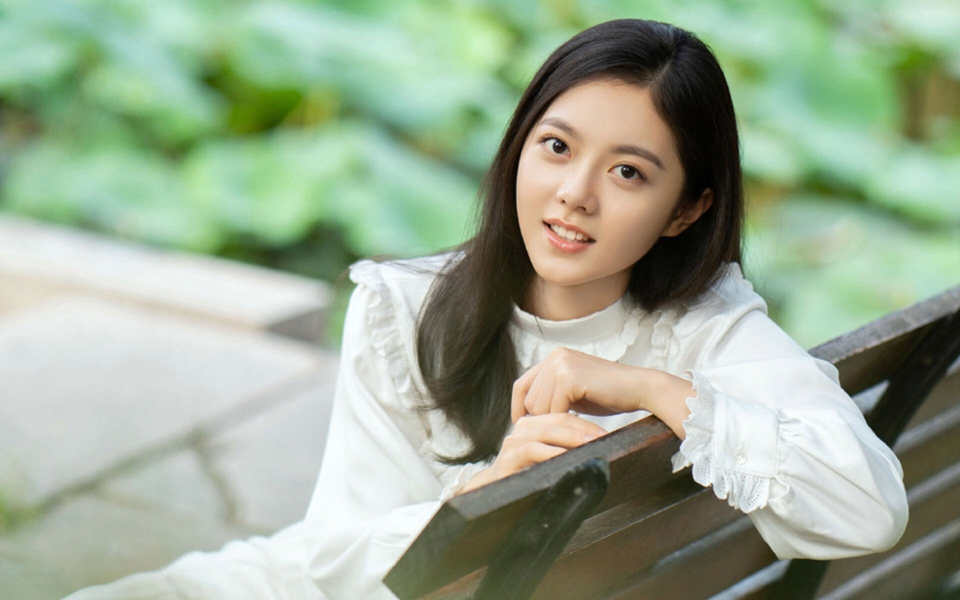 埃弗顿改变阵型提升后防稳定性，埃弗顿换帅